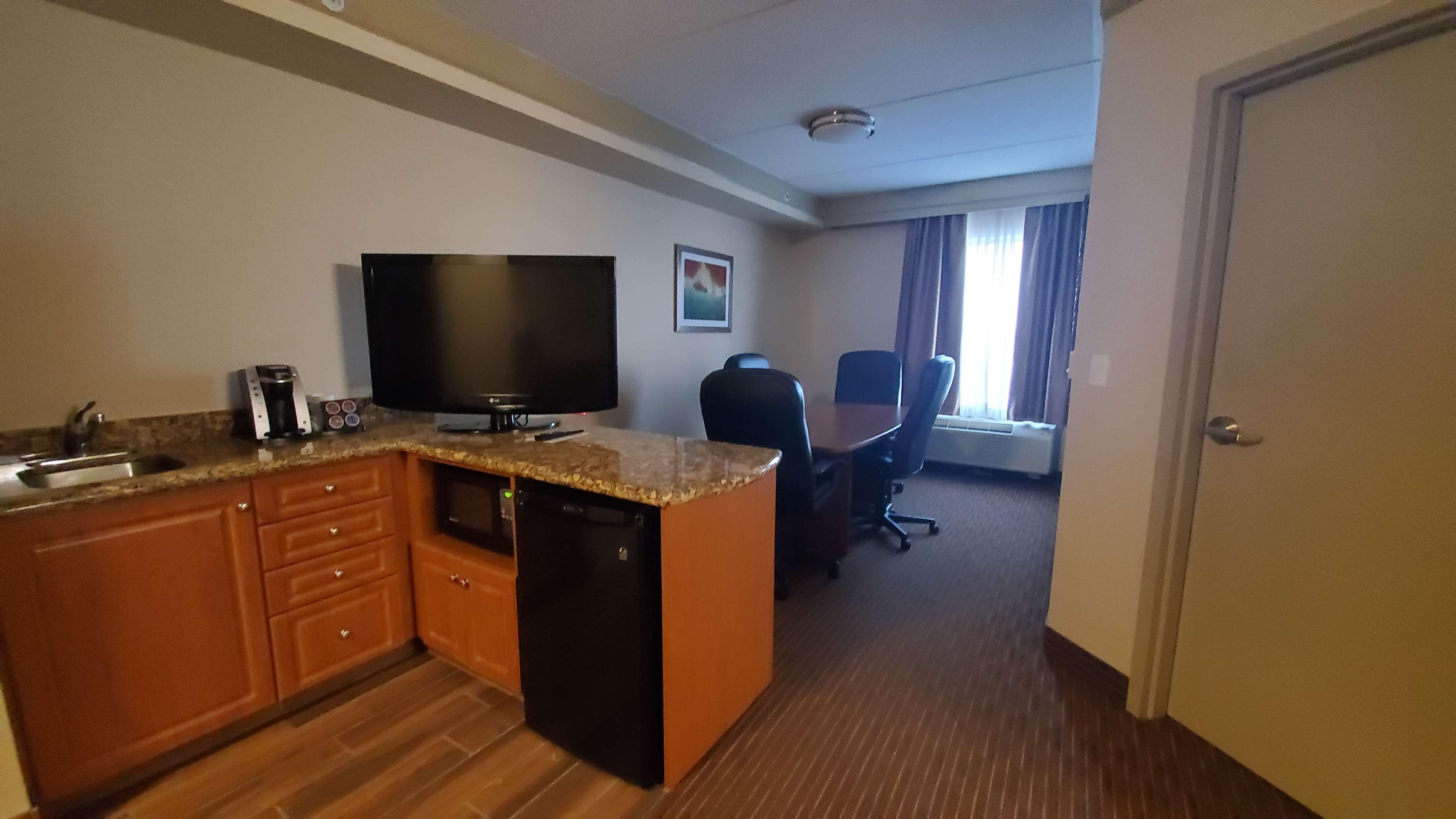 Best Western Plus Waterloo Esterno foto